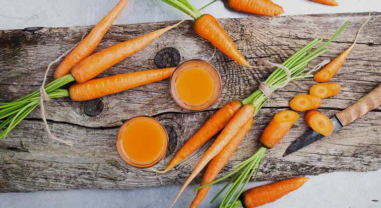 Cà rốt chứa nhiều chất xơ có tác dụng hấp thu dịch vị dư thừa và ổn định hoạt động tiêu hóa