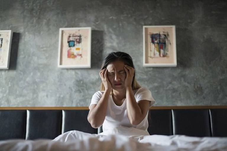 Mất ngủ tuổi tiền mãn kinh là tình trạng rối loạn giấc ngủ gặp phải ở phụ nữ trong độ tuổi 40+