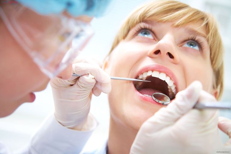 Mài răng là phương pháp chỉnh răng hô nhẹ phổ biến hiện nay