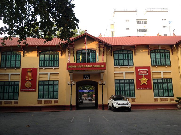 Bệnh viện Việt Đức thăm khám và điều trị bệnh viêm đại tràng phù nề