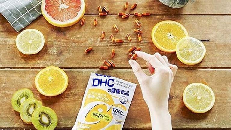 Review chi tiết viên uống làm đẹp da Vitamin C DHC của Nhật Bản