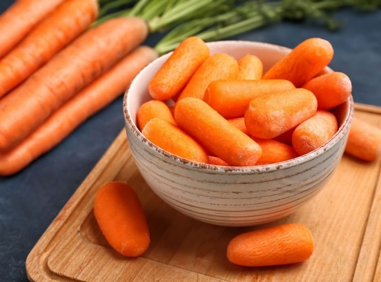 Cà rốt chứa nhiều hoạt chất có tên Beta carotene giúp loại bỏ các vi khuẩn