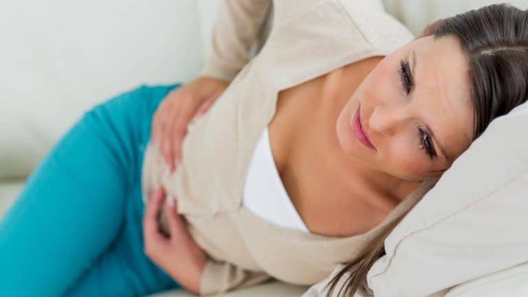 Vị trí đau dạ dày thường là vùng thượng vị, vùng bụng giữa