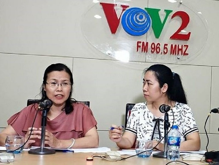 Bác sĩ Nguyễn Thị Vân Anh tư vấn sức khỏe trên kênh VOV2