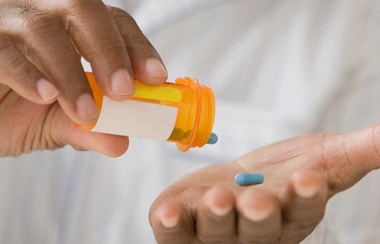 Thuốc trị khô khớp gối Corticosteroid cần hết sức thận trọng khi sử dụng