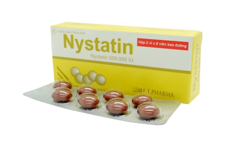 Sử dụng thuốc Nystatin có dạng đường uống ngậm dưới lưỡi hoặc dạng bột uống