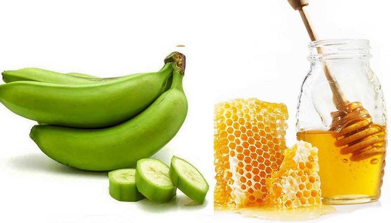 Dùng bột chuối xanh pha mật ong cũng có tác dụng chữa đau dạ dày rất tốt