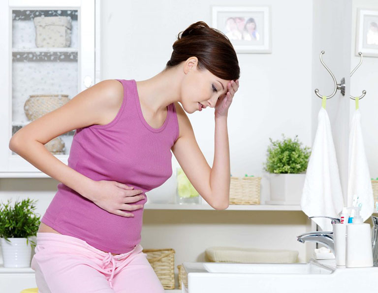 Đau đầu khi mang thai xảy ra khá phổ biến và khiến nhiều chị em khó chịu