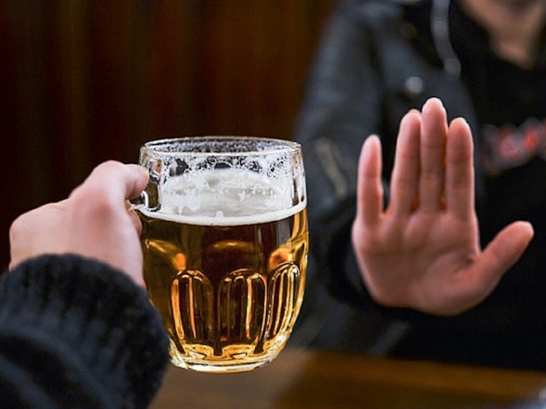Nói không với chất kích thích hay rượu bia bởi chúng ảnh hưởng rất xấu đến sức khỏe