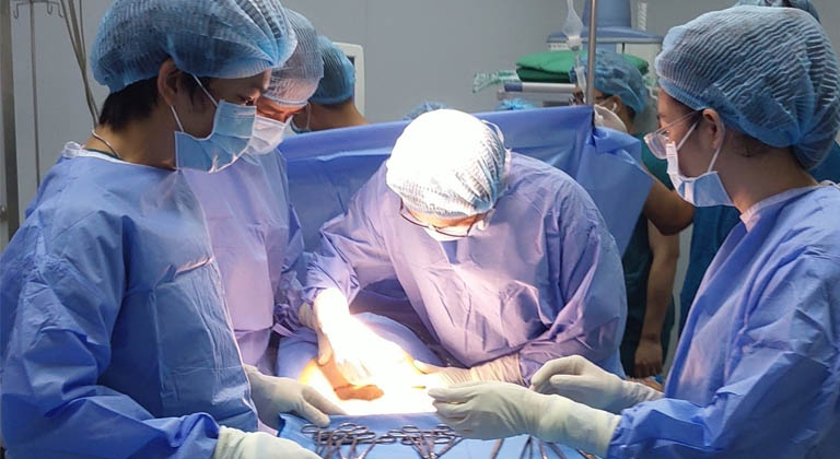 Phẫu thuật được chỉ định cho những bệnh nhân ở thể nặng