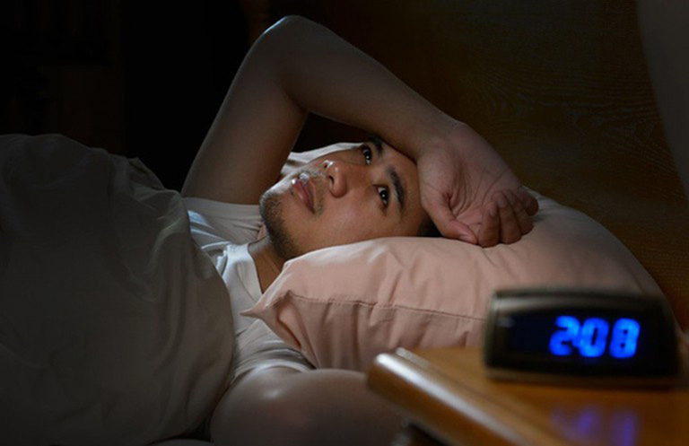 Các triệu chứng mất ngủ, khó ngủ đêm tương đối đa dạng và dễ nhận biết