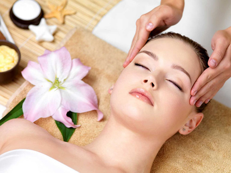 Massage một số huyệt đạo có thể giúp bạn vào giấc trở lại