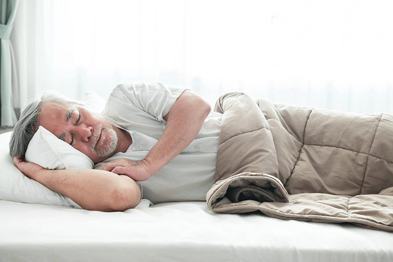 Tuổi tác cũng là yếu tố gây mất ngủ điển hình