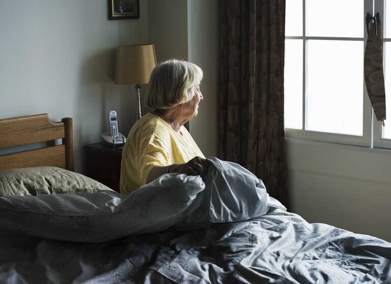 Độ tuổi trung niên thường gặp các vấn đề về khó ngủ, mất ngủ, suy nhược 