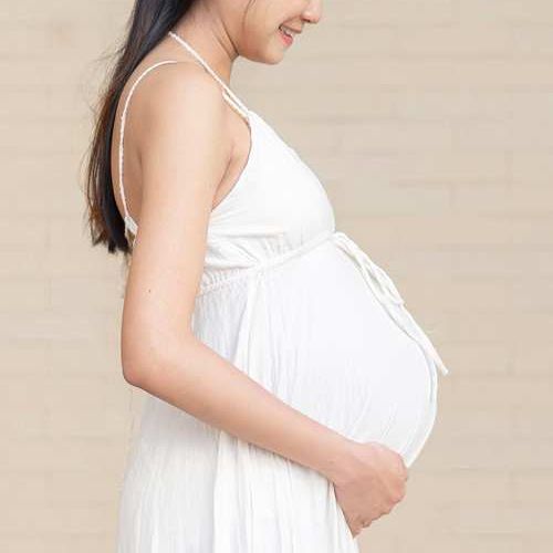 Phụ nữ mang thai cũng có thể xuất hiện khí hư màu vàng