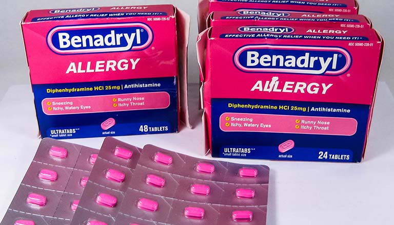 Benadryl ngừa bệnh mề đay chuyển biến nặng