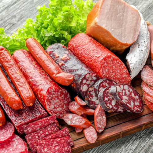 Bị viêm đa khớp dạng thấp kiêng ăn gì? Thịt đỏ và chế phẩm sẵn