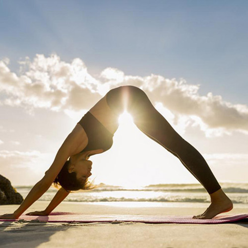Mắc Bệnh Gai Cột Sống Có Nên Tập Yoga Không Và Tập Như Thế Nào?
