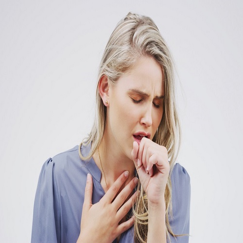 Họng ngứa gây ho nhiều là triệu chứng thường gặp khi mắc bệnh lý này