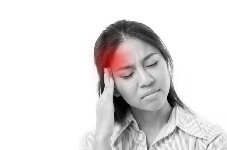 Viêm xoang gây ra nhiều triệu chứng khó chịu, trong đó có đau nhức đầu