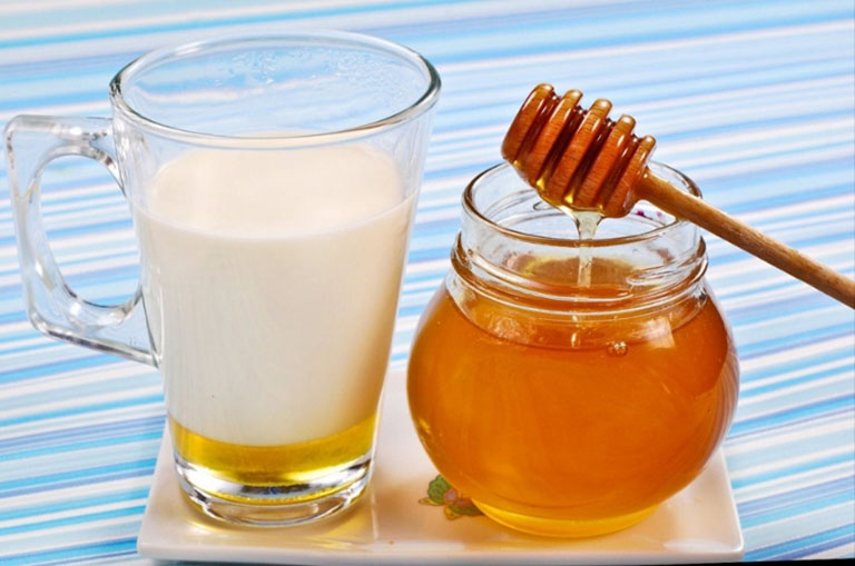Cách chữa viêm họng hạt bằng mật ong