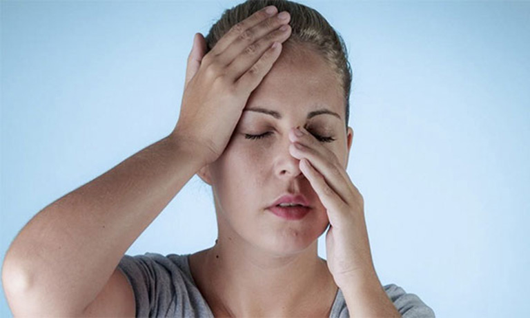 Đau họng dẫn đến đau tai