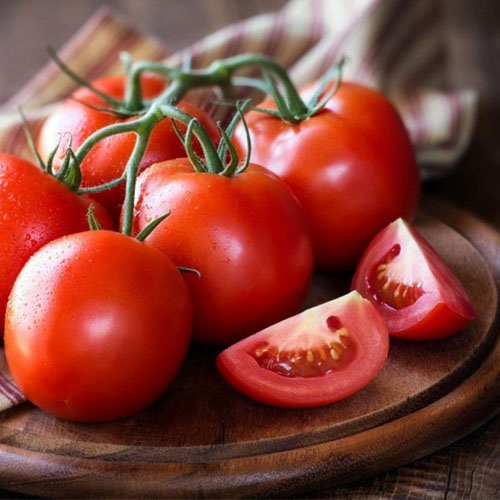 Cà chua dưỡng da an toàn tại nhà