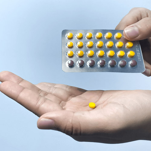 Lạm dụng thuốc tránh thai có thể gây ra viêm lộ tuyến